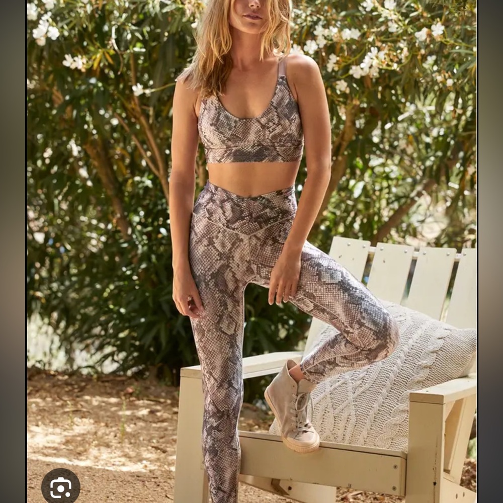 Aerie Offline snakeskin set